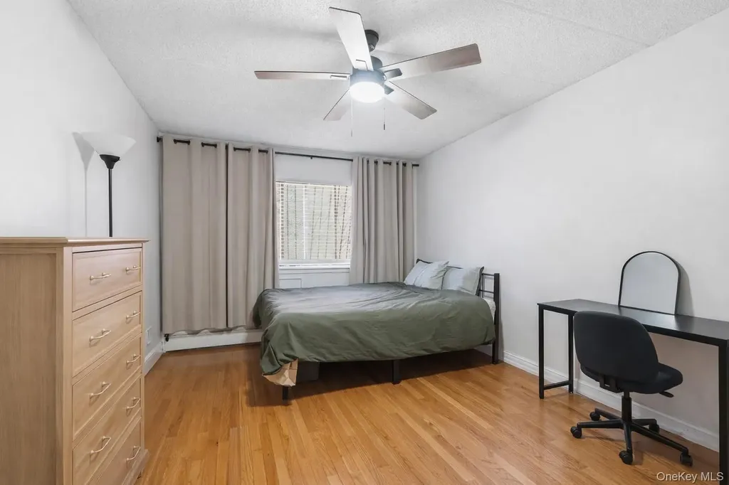 863 Home Street Bronx NY 10459