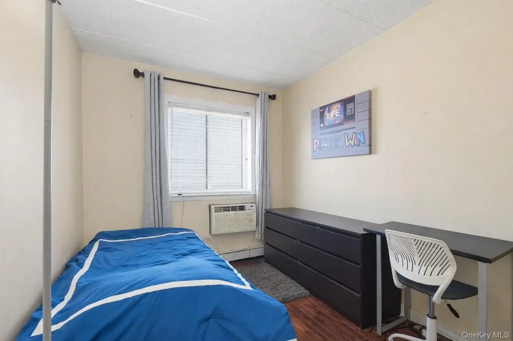 863 Home Street Bronx NY 10459