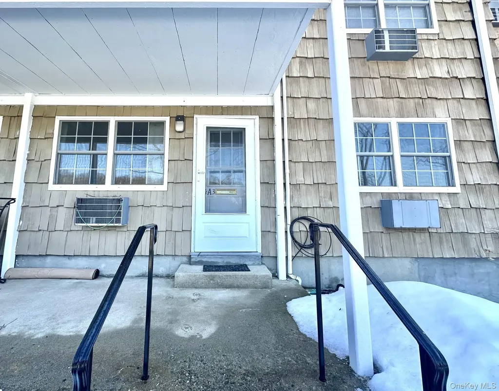 1840 Crompond Road Peekskill NY 10566
