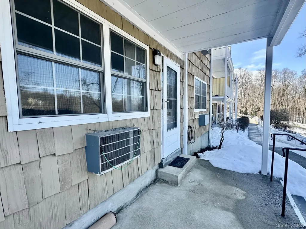 1840 Crompond Road Peekskill NY 10566