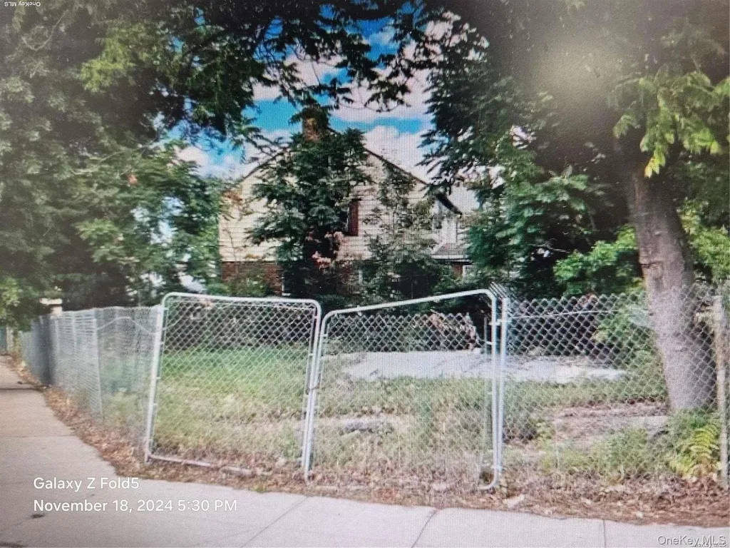 24-31 Francis Lewis Boulevard Whitestone NY 11357