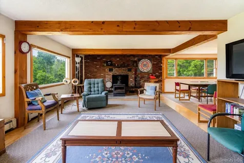101 Red Star Road Greenfield Park NY 12435