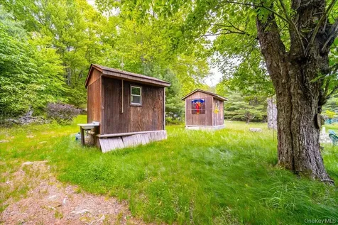 101 Red Star Road Greenfield Park NY 12435