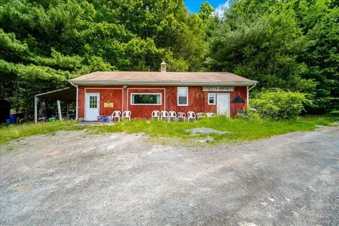 101 Red Star Road Greenfield Park NY 12435