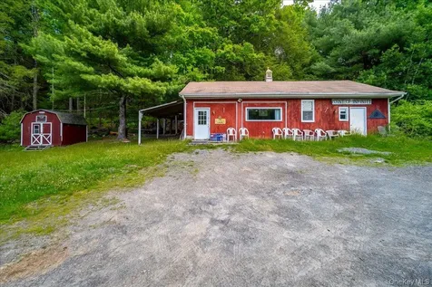 101 Red Star Road Greenfield Park NY 12435