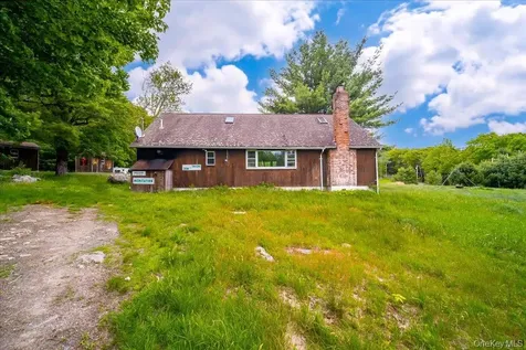 101 Red Star Road Greenfield Park NY 12435