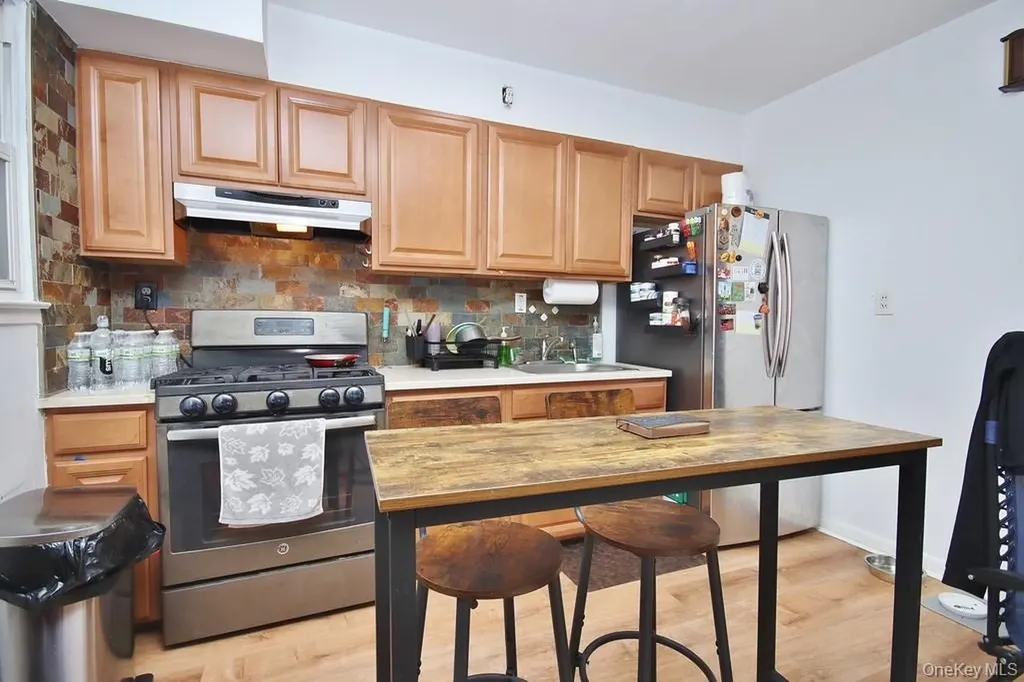 423 Parkview Avenue Yonkers NY 10710