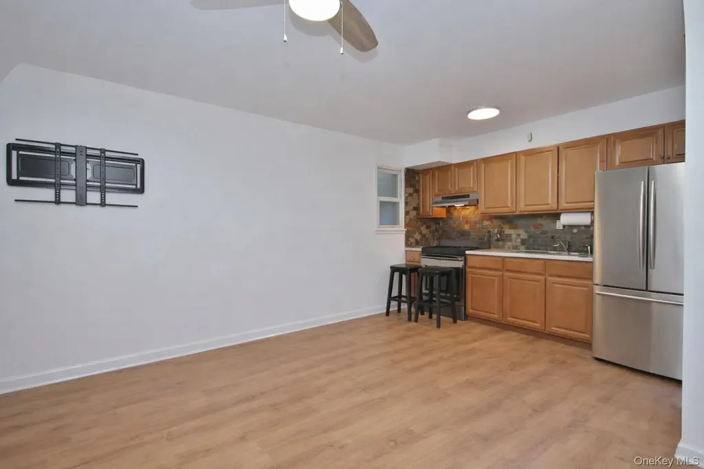 423 Parkview Avenue Yonkers NY 10710