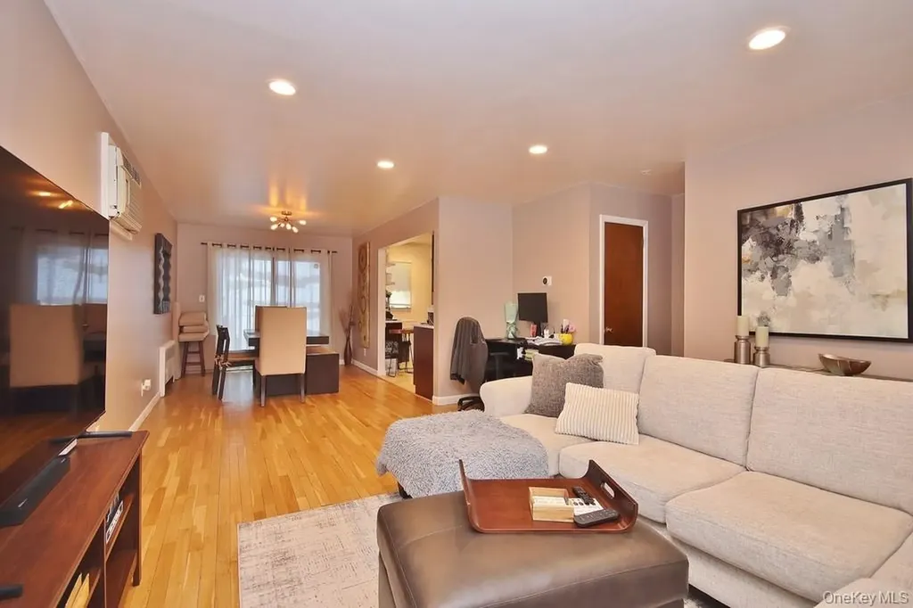423 Parkview Avenue Yonkers NY 10710