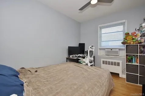 423 Parkview Avenue Yonkers NY 10710