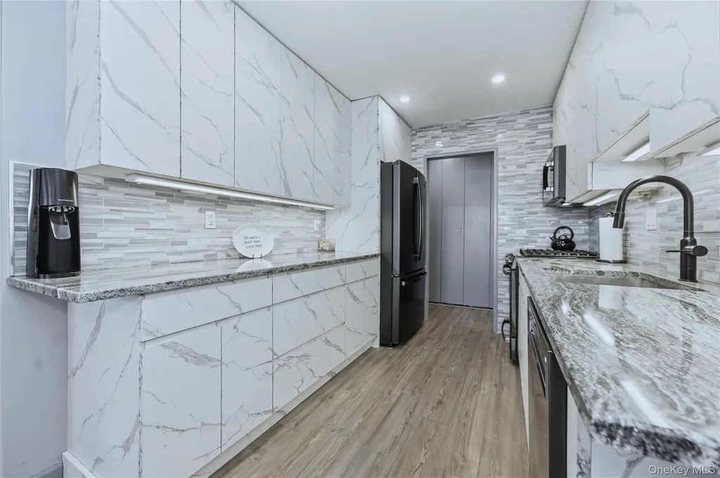522 Shore Road Long Beach NY 11561