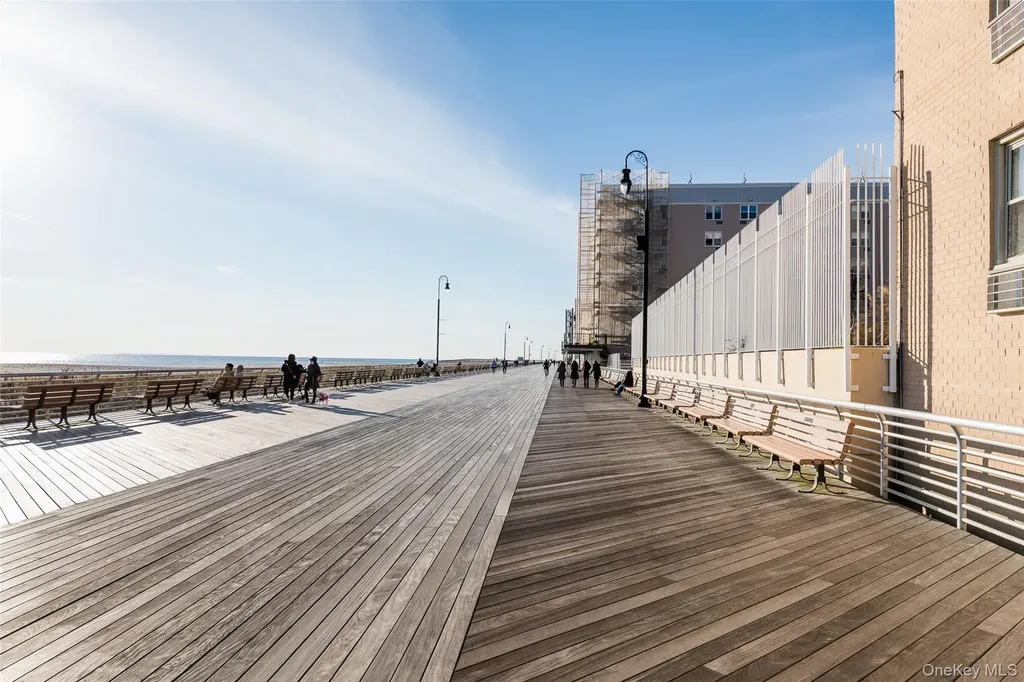 522 Shore Road Long Beach NY 11561