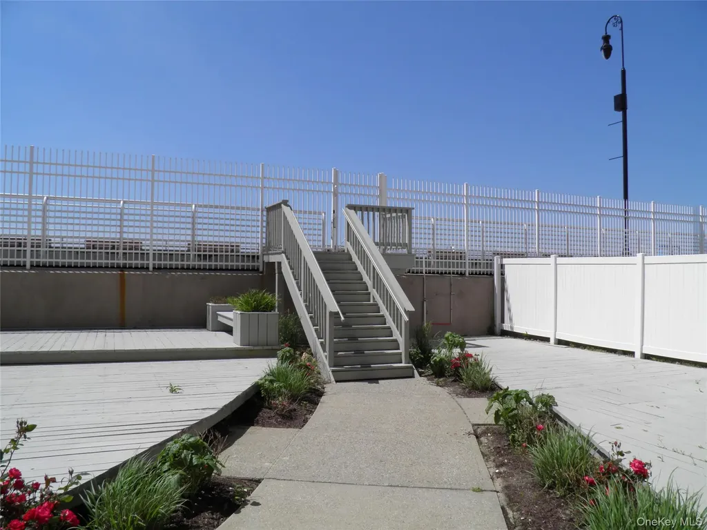 522 Shore Road Long Beach NY 11561