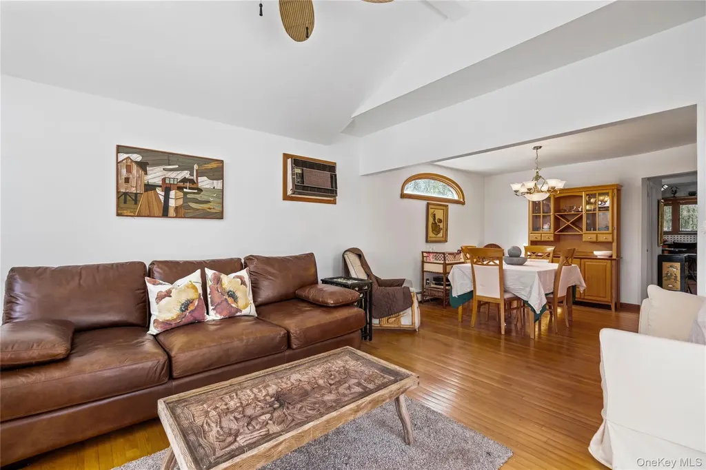 53 Hewitt Boulevard Center Moriches NY 11934