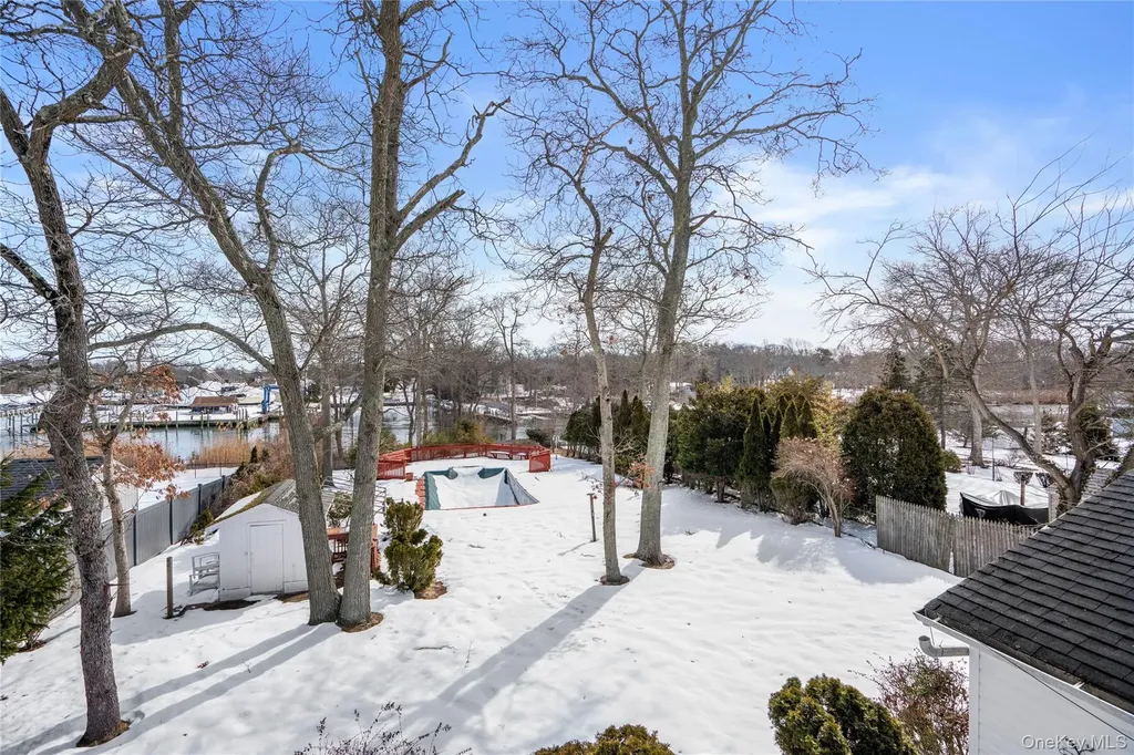 53 Hewitt Boulevard Center Moriches NY 11934