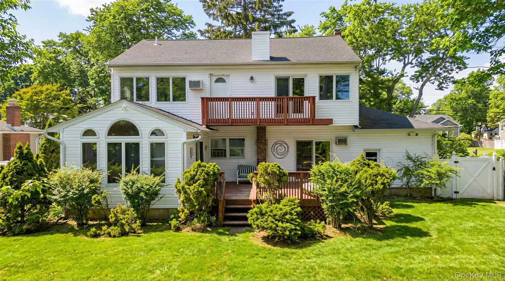 53 Hewitt Boulevard Center Moriches NY 11934