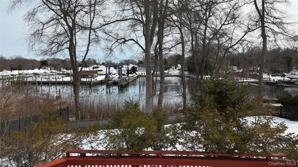 53 Hewitt Boulevard Center Moriches NY 11934