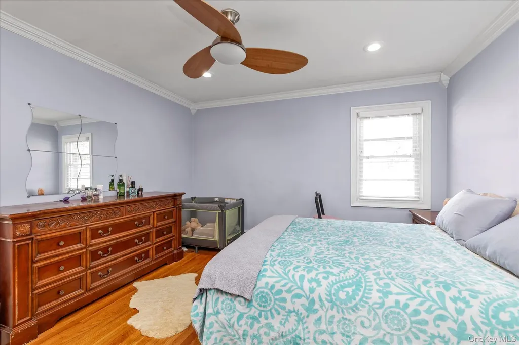 2463 Lindy Road Westbury NY 11590
