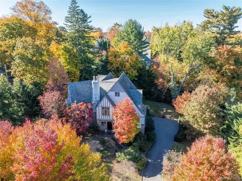15 Carstensen Road Scarsdale NY 10583