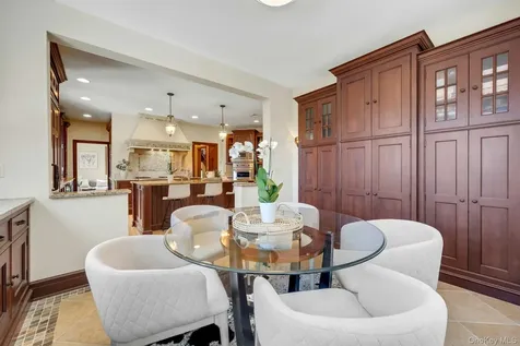 15 Carstensen Road Scarsdale NY 10583