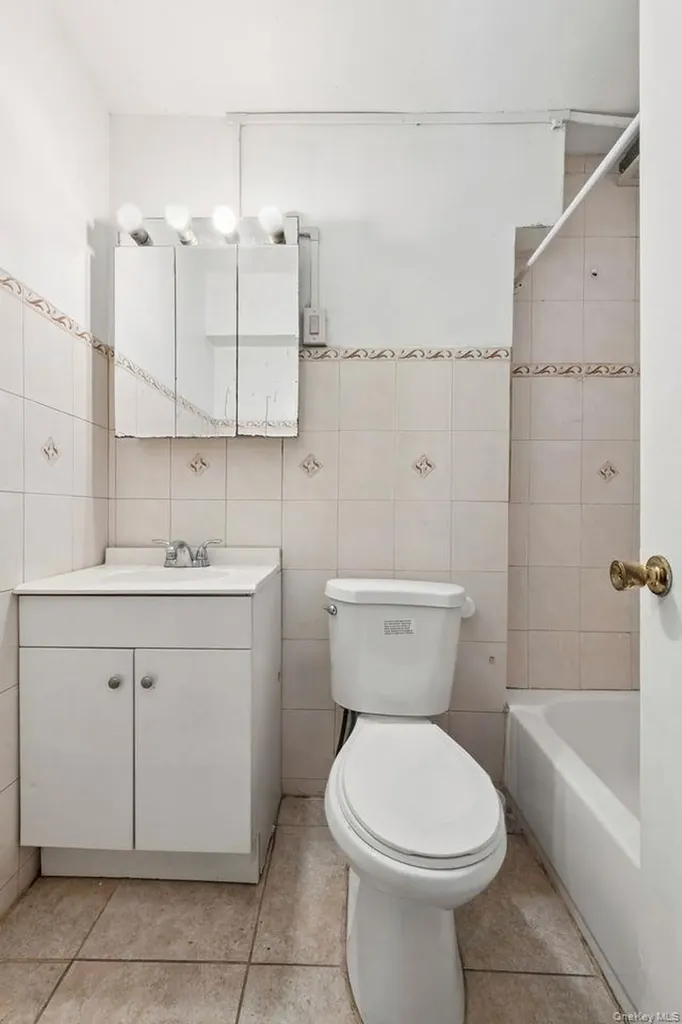 1336 E 99 Street Brooklyn NY 11236