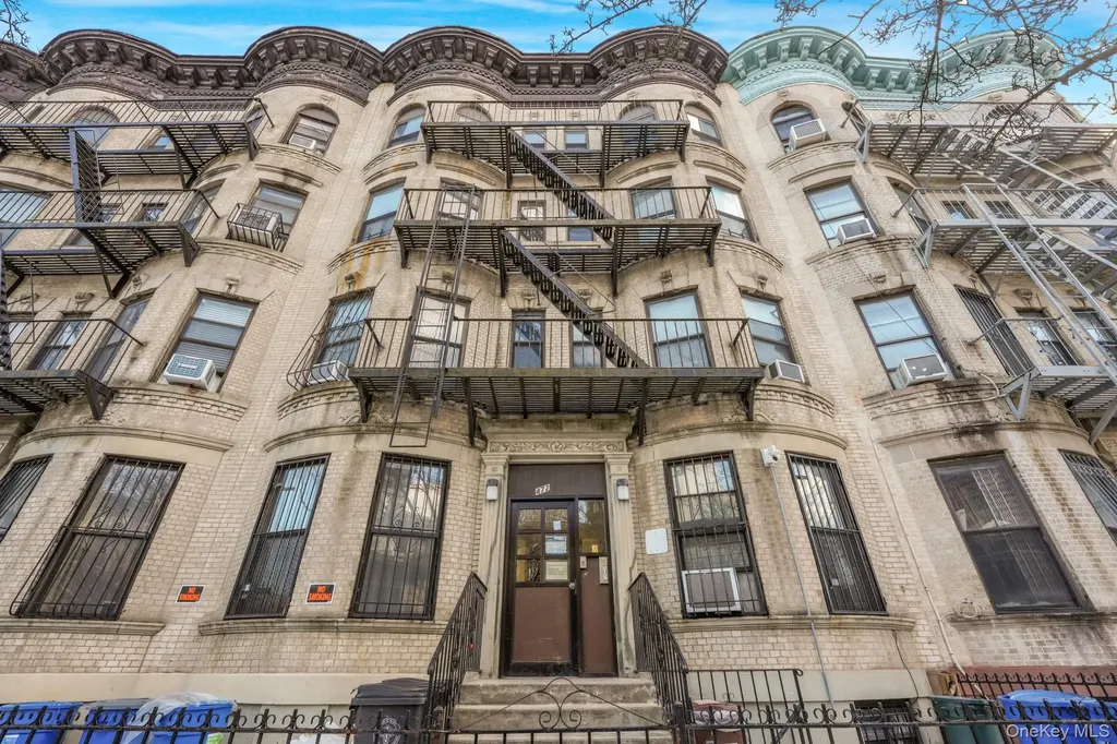 472 Bainbridge Street Brooklyn NY 11233