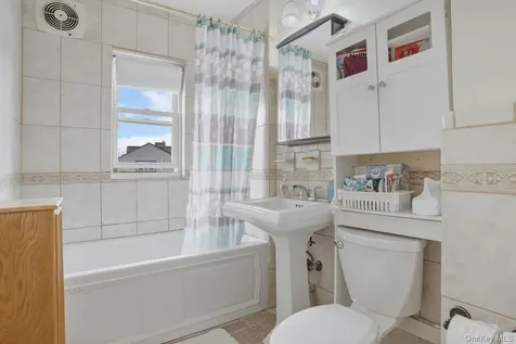 147-42 Hoover Avenue Briarwood NY 11435