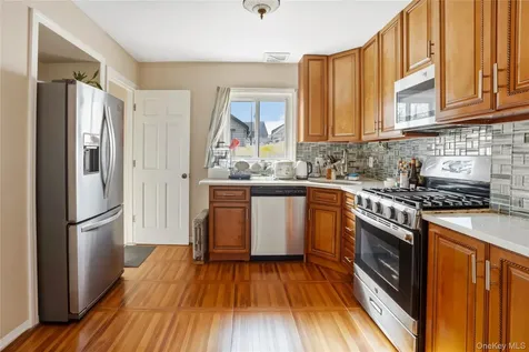 147-42 Hoover Avenue Briarwood NY 11435