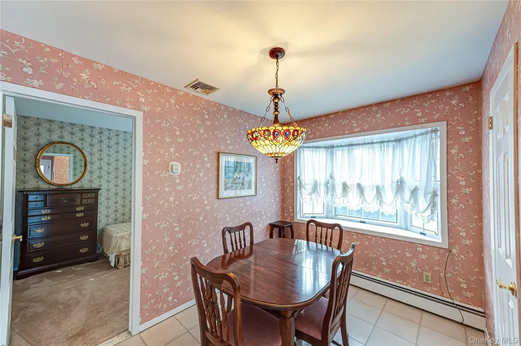 4 Winslow Lane Kings Park NY 11754