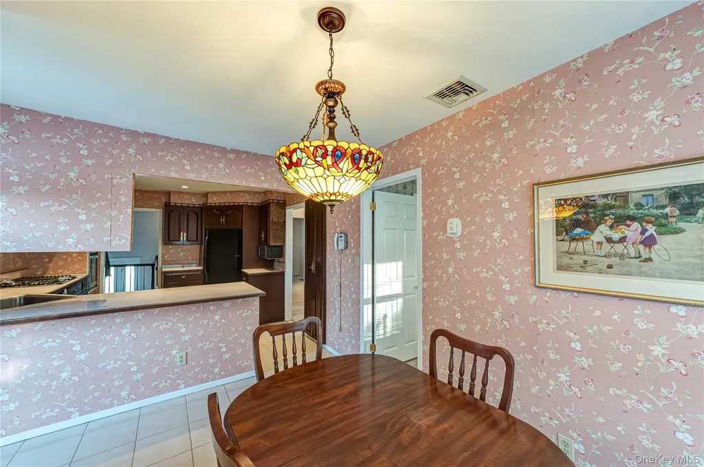 4 Winslow Lane Kings Park NY 11754