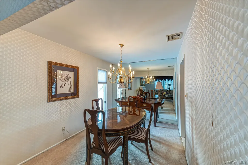 4 Winslow Lane Kings Park NY 11754