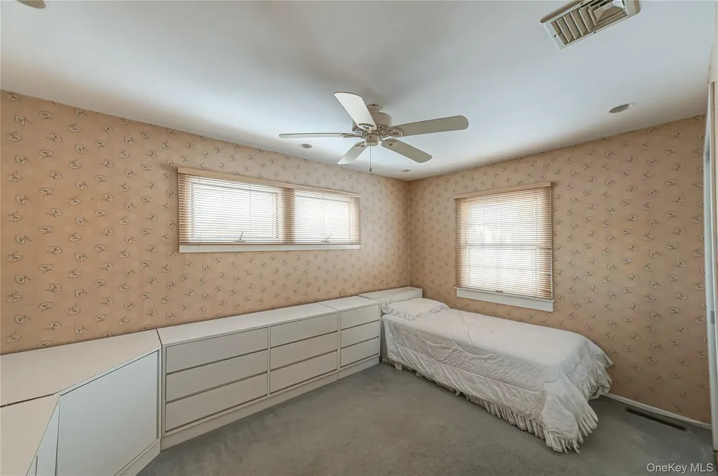 4 Winslow Lane Kings Park NY 11754