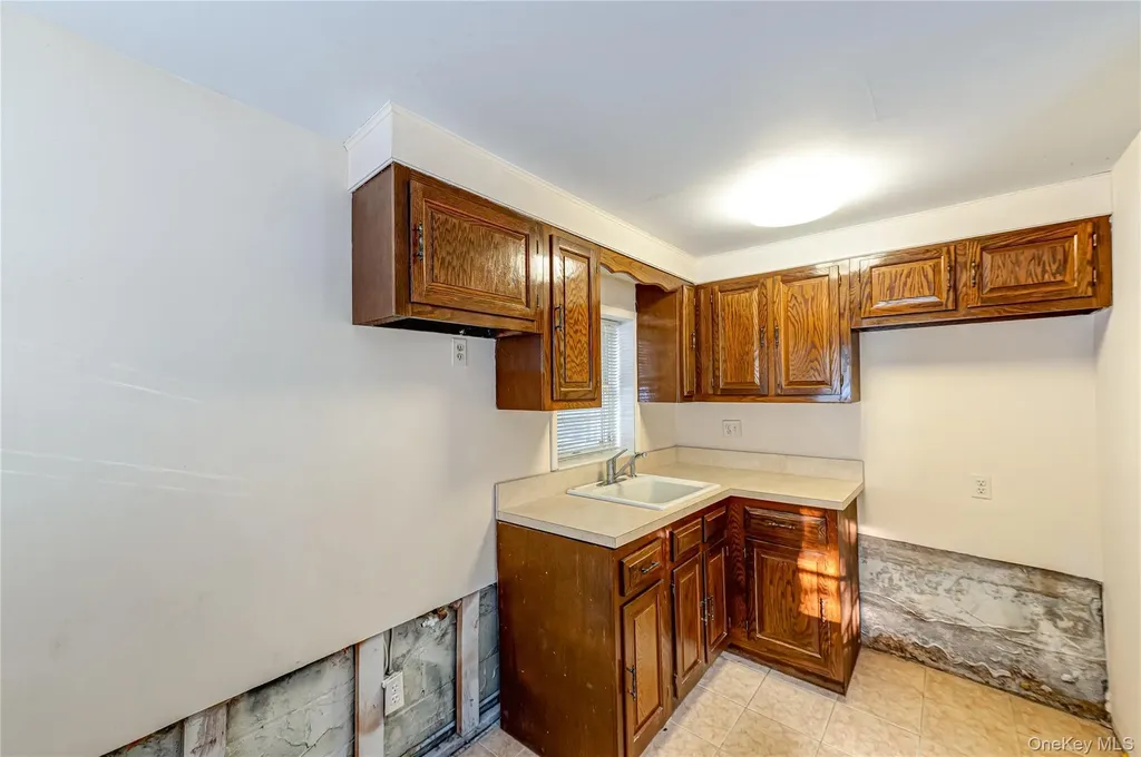 4 Winslow Lane Kings Park NY 11754