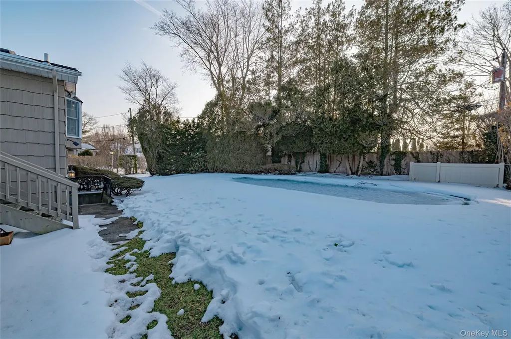 4 Winslow Lane Kings Park NY 11754