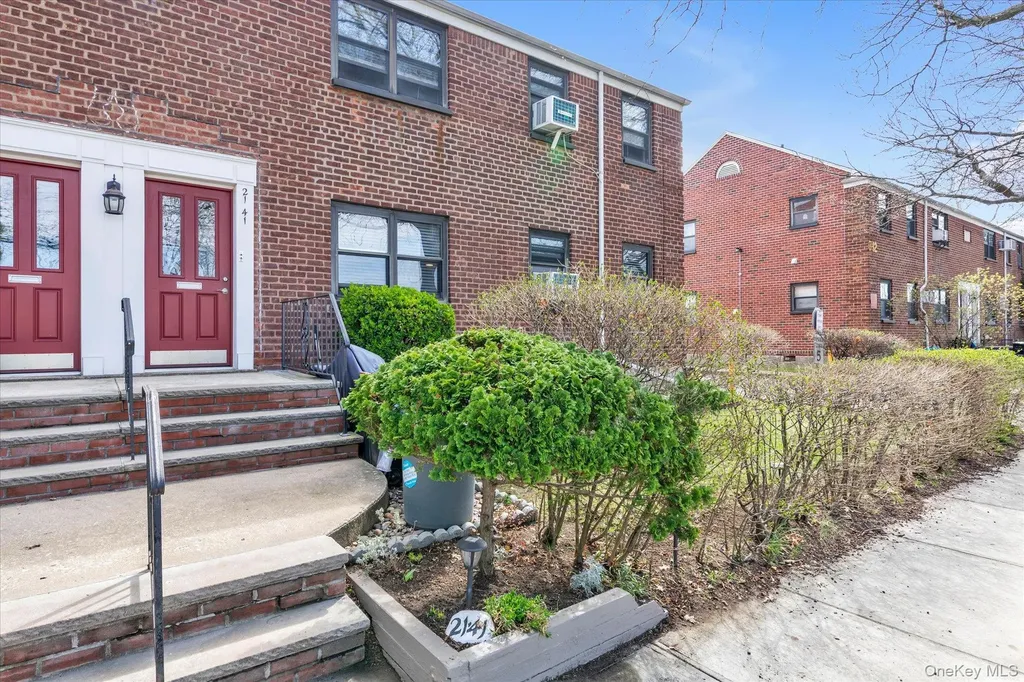 21-41 Utopia Parkway Whitestone NY 11357