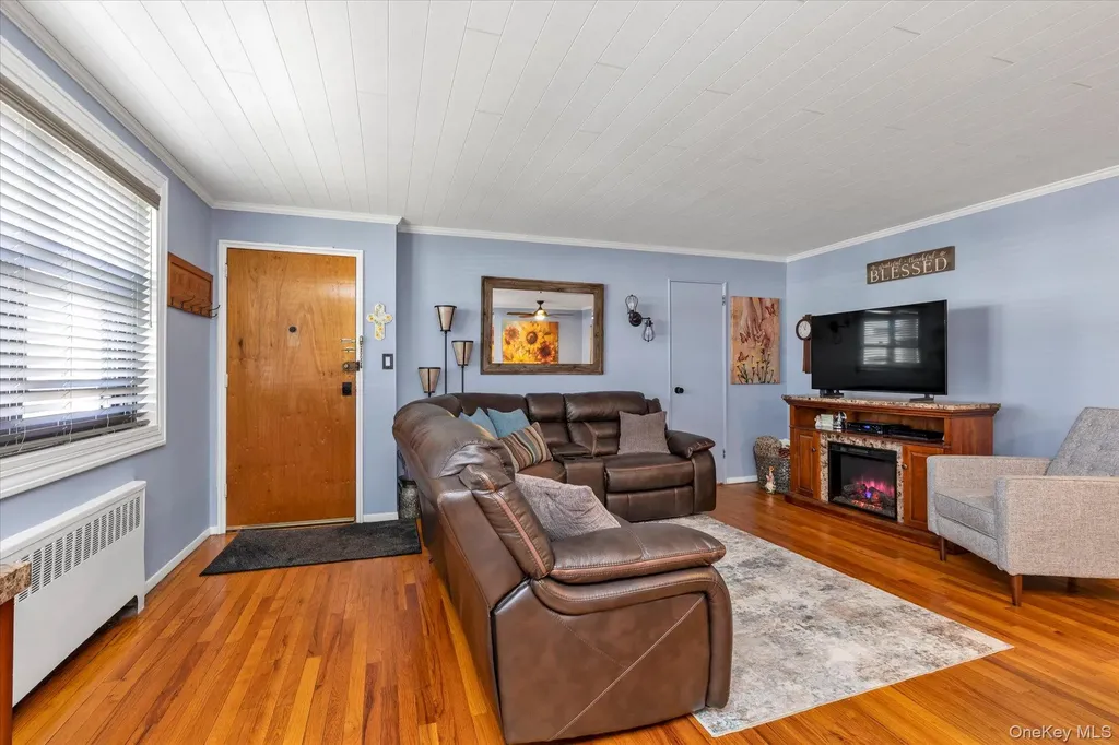 21-41 Utopia Parkway Whitestone NY 11357