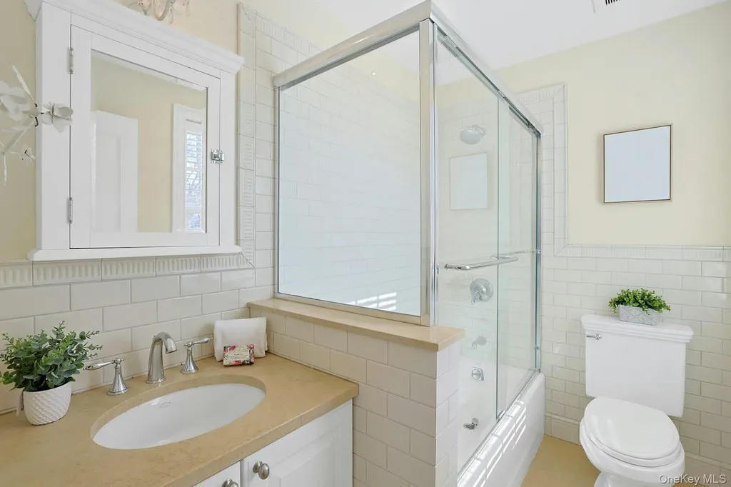 53 Harvest Drive Scarsdale NY 10583