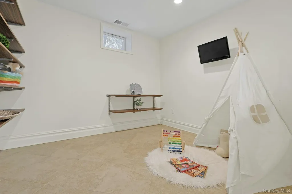 53 Harvest Drive Scarsdale NY 10583