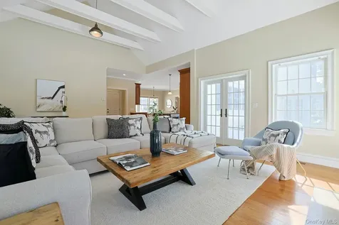53 Harvest Drive Scarsdale NY 10583