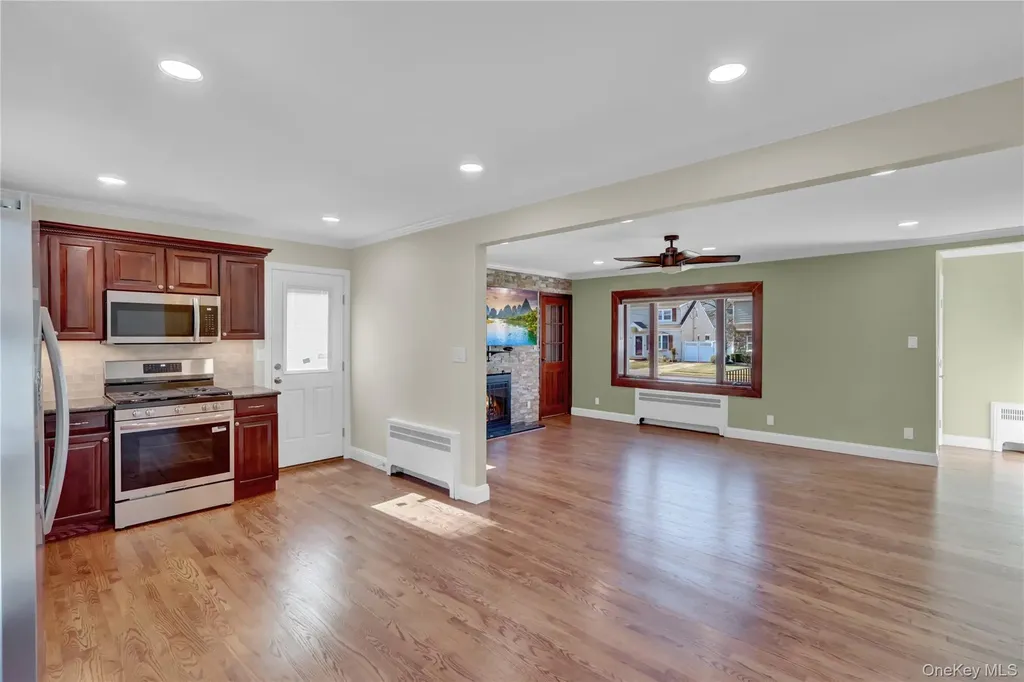 45 Gregory Avenue Merrick NY 11566