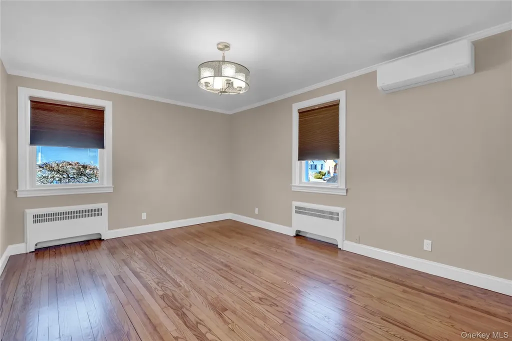 45 Gregory Avenue Merrick NY 11566