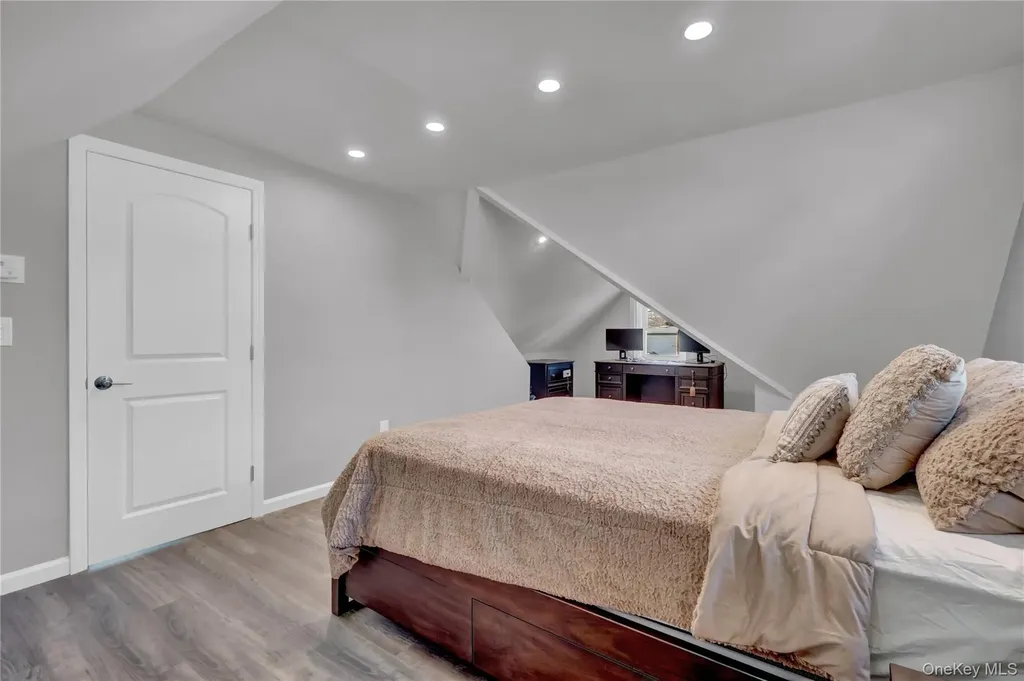 45 Gregory Avenue Merrick NY 11566