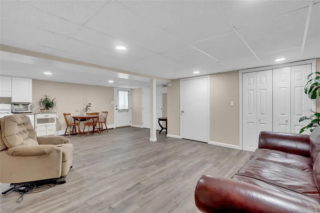 45 Gregory Avenue Merrick NY 11566