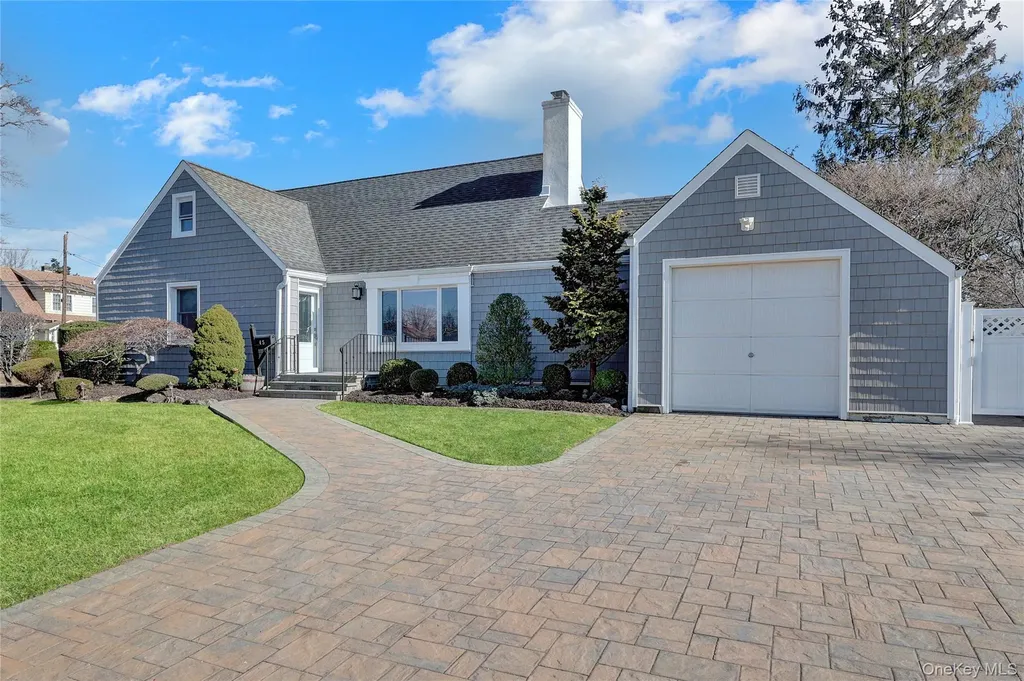 45 Gregory Avenue Merrick NY 11566