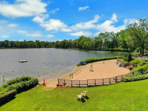 2 Channing Place Eastchester NY 10709