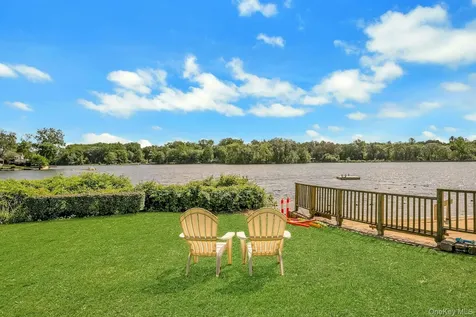 2 Channing Place Eastchester NY 10709