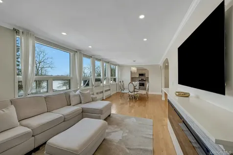 2 Channing Place Eastchester NY 10709