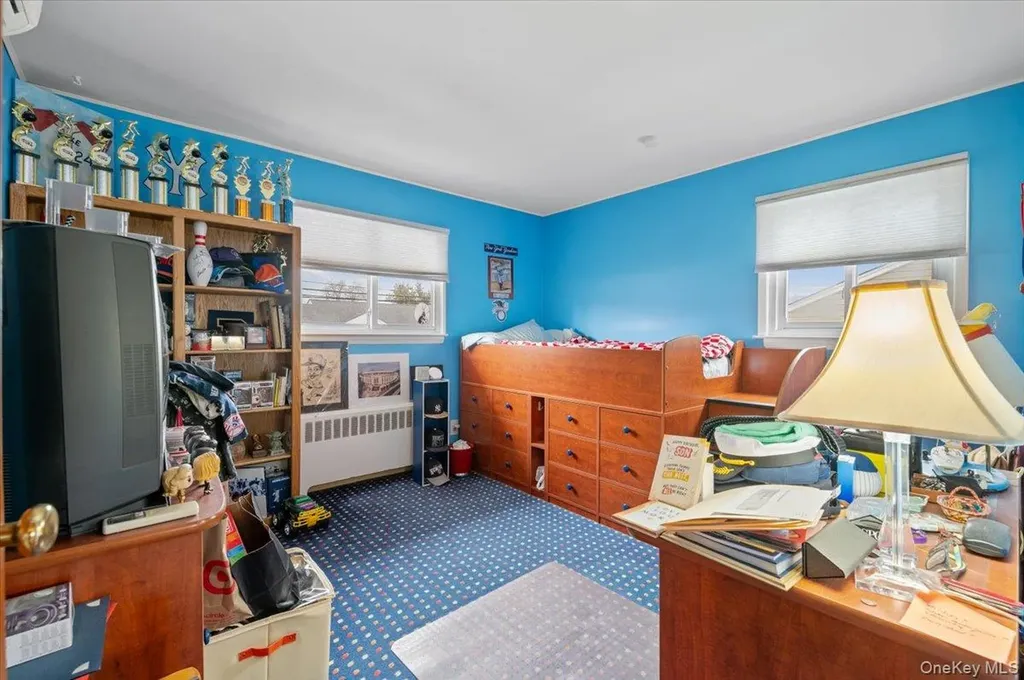 152 Haypath Road Old Bethpage NY 11804
