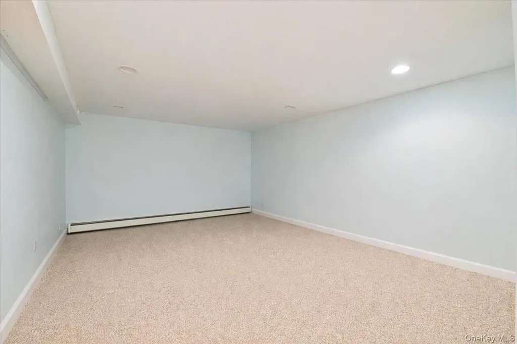 152 Haypath Road Old Bethpage NY 11804