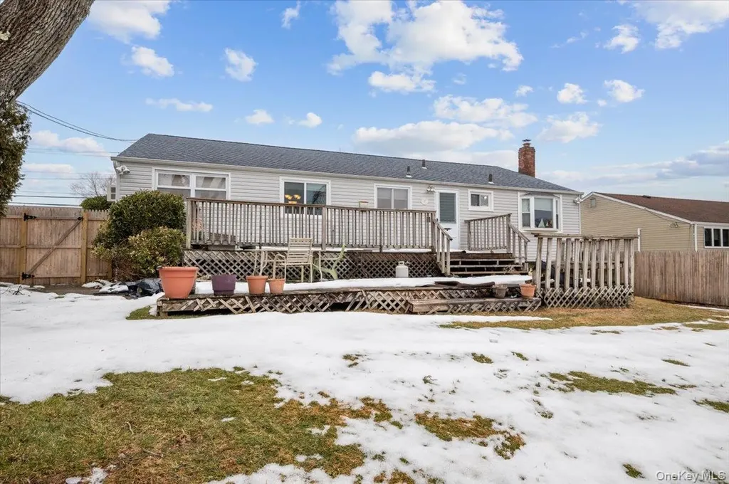 152 Haypath Road Old Bethpage NY 11804